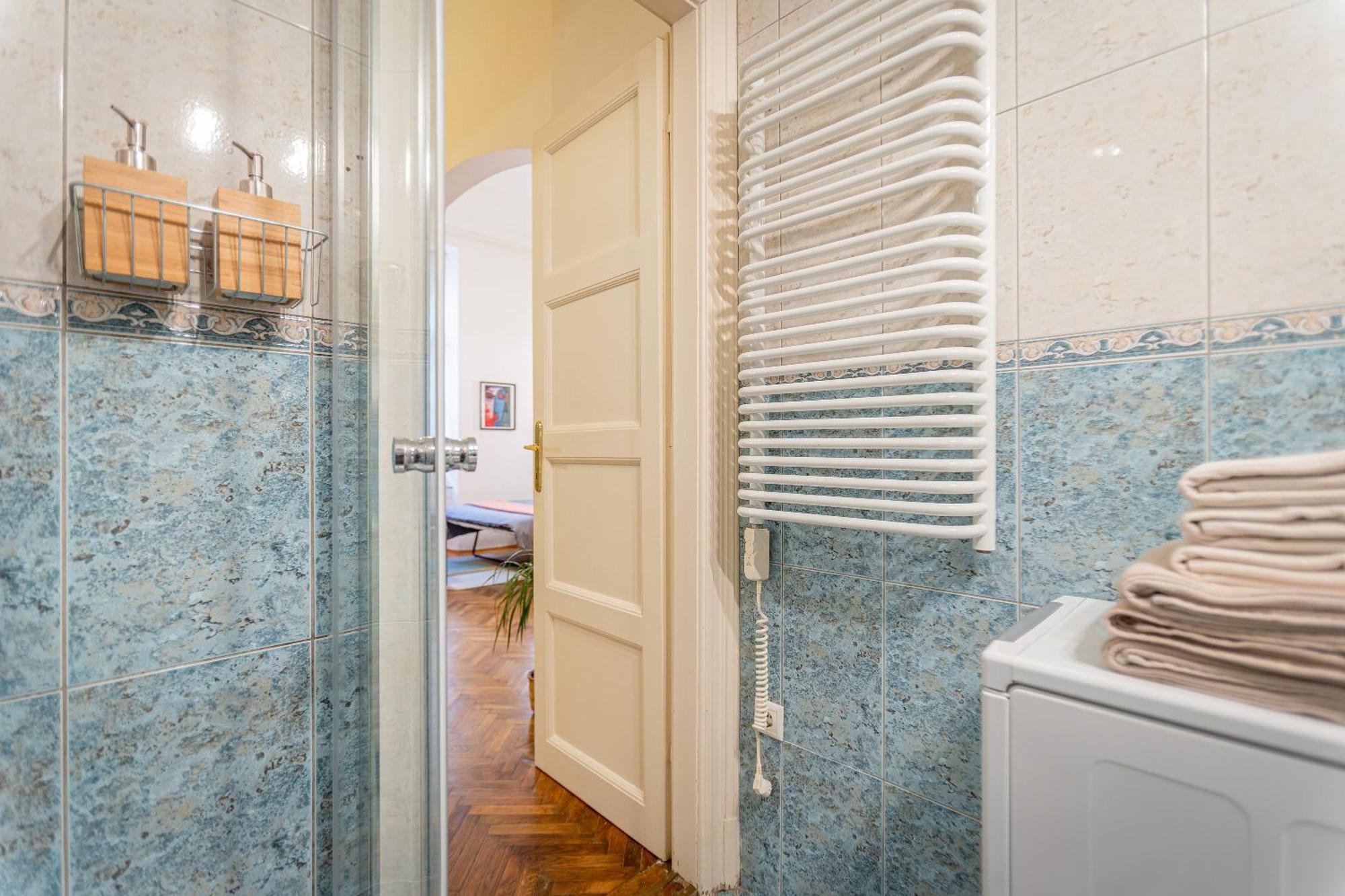 Dorotea - Cosy Home In The Heart Of Budapest Eksteriør billede